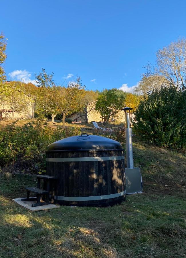 La Vaisse Acomodação com café da manhã Ambert Exterior foto